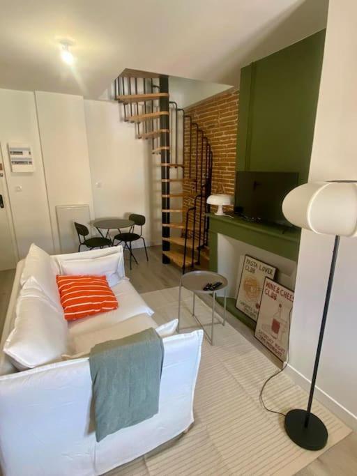 Apartamento Le 23, Cocon Dans Le Centre Historique Montauban Exterior foto